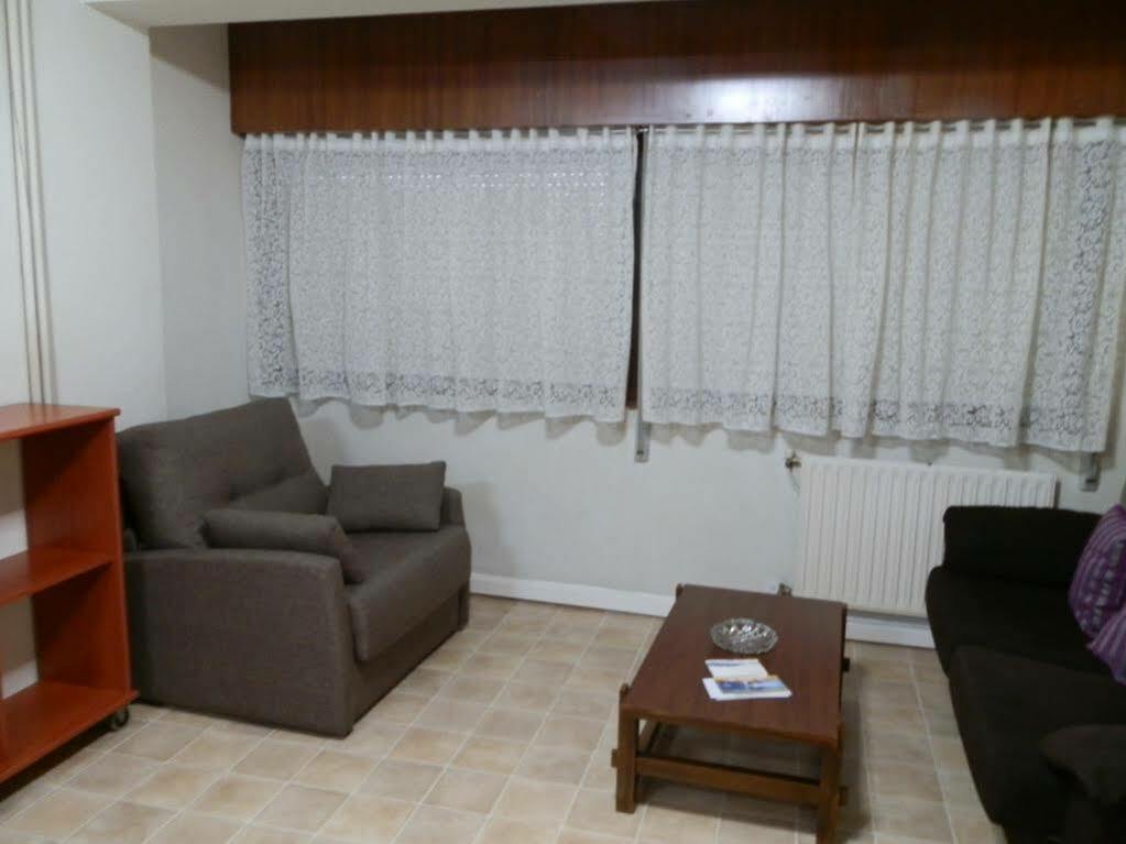 Apartamentos Turisticos Beatriz Perillo Exteriör bild